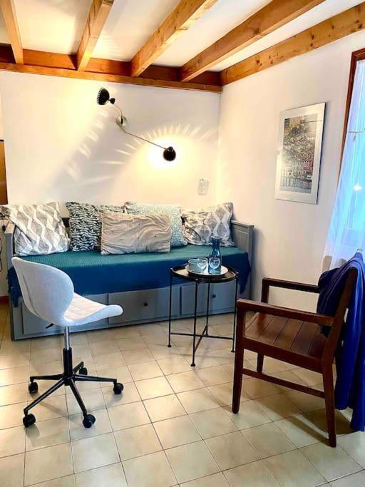 Duplex Arago Au Coeur De Sete, Comme Une Petite Maison Exterior foto