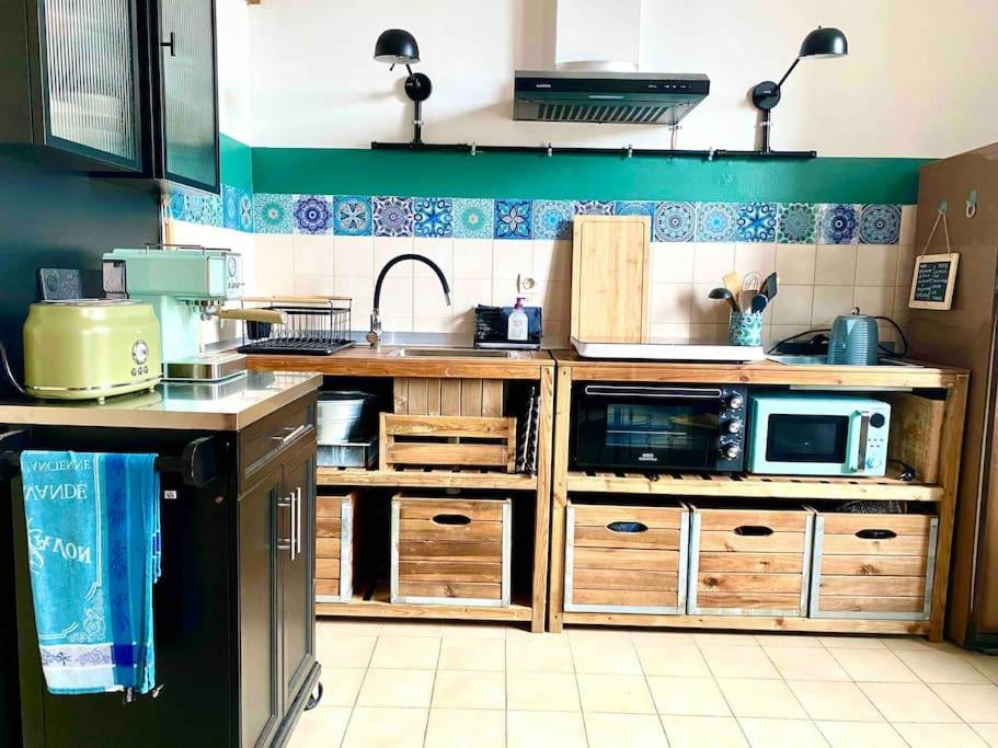 Duplex Arago Au Coeur De Sete, Comme Une Petite Maison Exterior foto
