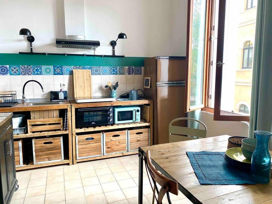 Duplex Arago Au Coeur De Sete, Comme Une Petite Maison Exterior foto